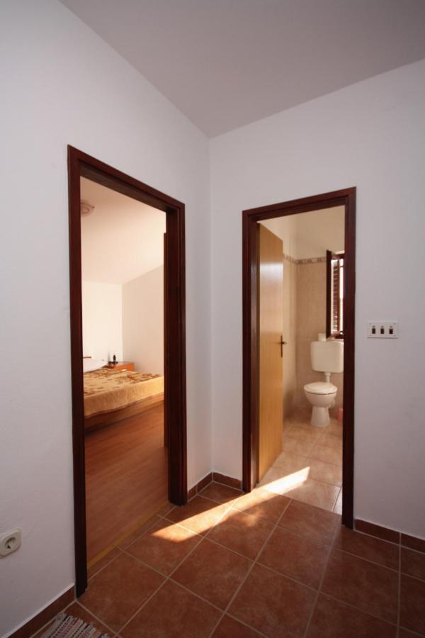 Apartments With A Parking Space Jezera, Murter - 5109 Екстер'єр фото